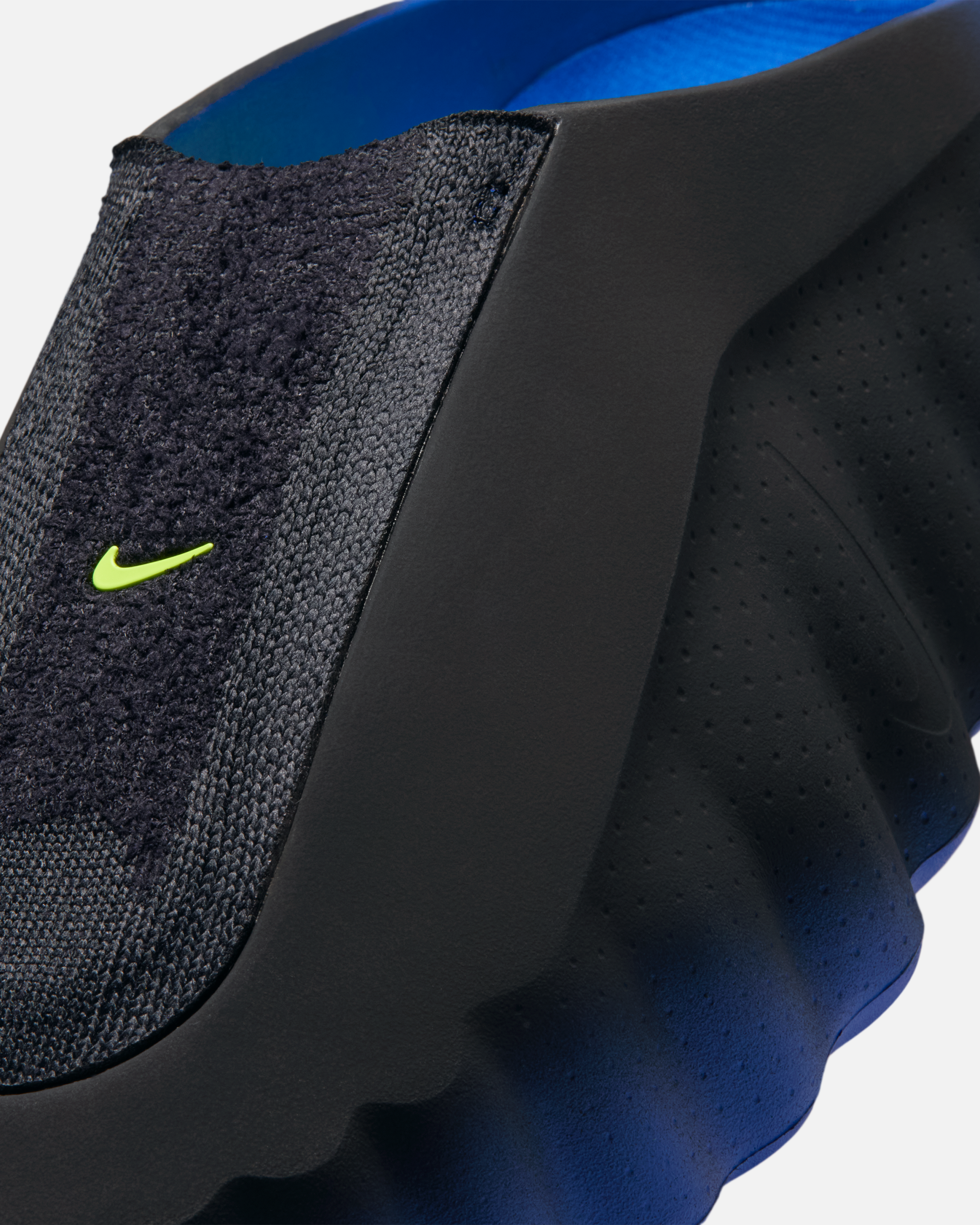Nike Mind 001 Flyknit Hyper Royal