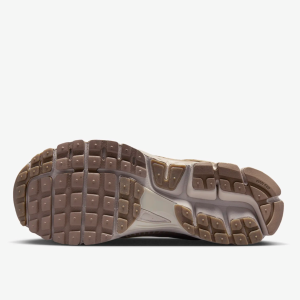 Nike Zoom Vomero 5 "Khaki" (HV2529-200) Release Date