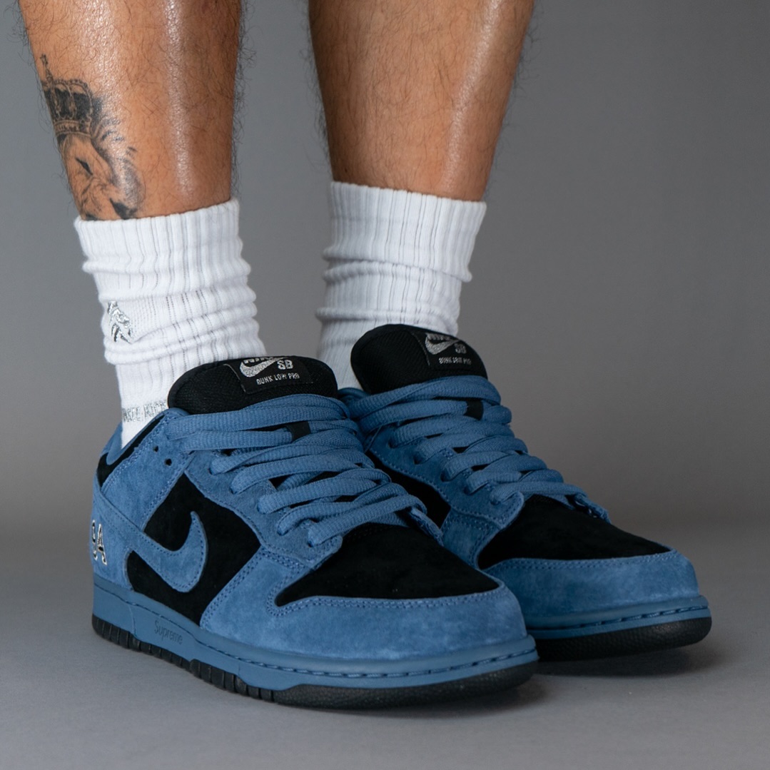 Supreme x Nike SB Dunk Low 