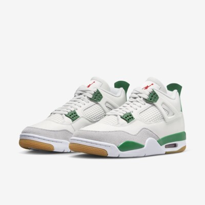 Nike SB x Air Jordan 4 “Pine Green” | Official Images Nike SB x Air Jordan 4 “Pine Green” | Official Images