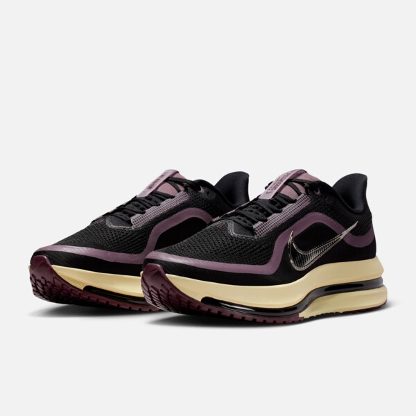 A Ma Maniere x Nike Pegasus Premium "Black Burgundy Crush" (IM0701-001) Erscheinungsdatum