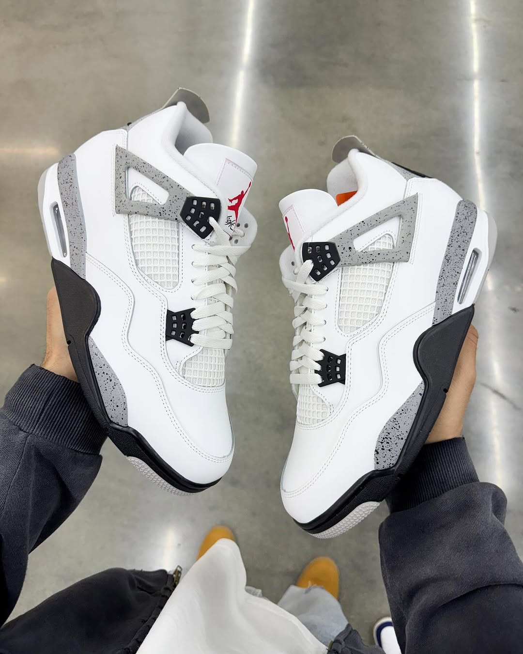 Air Jordan 4 "White Cement" Air Jordan 4 "White Cement"