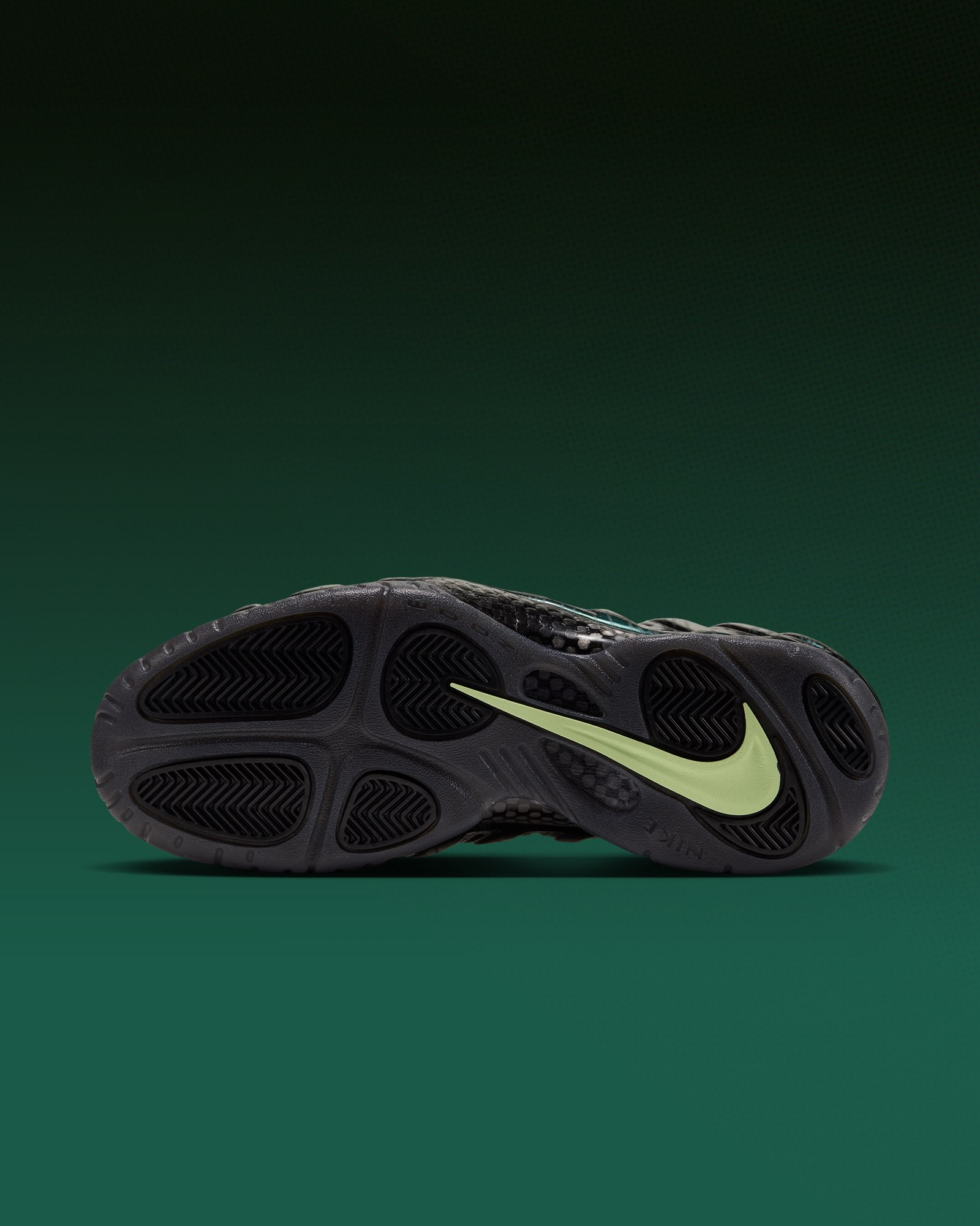 Nike Air Foamposite Pro "Oregon Mummy Duck"