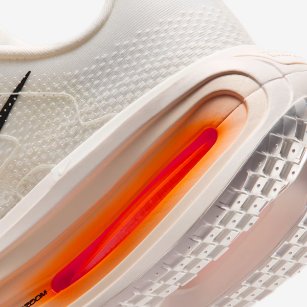 Nike Vomero Premium "Sail" (IQ4035-100) Release Date