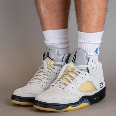 A Ma Maniere x Air Jordan 5 "Photon Dust" (W) | On-Foot Images A Ma Maniere x Air Jordan 5 "Photon Dust" (W) | On-Foot Images