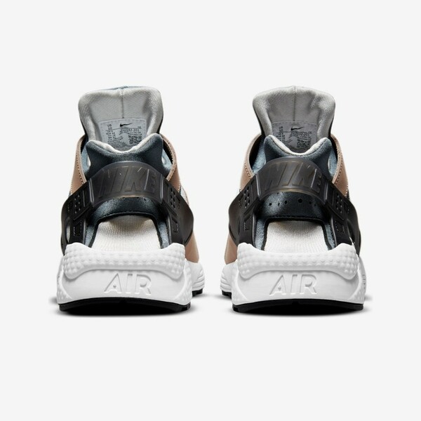 Nike Air Huarache "Escape" (DH9532-201) Erscheinungsdatum