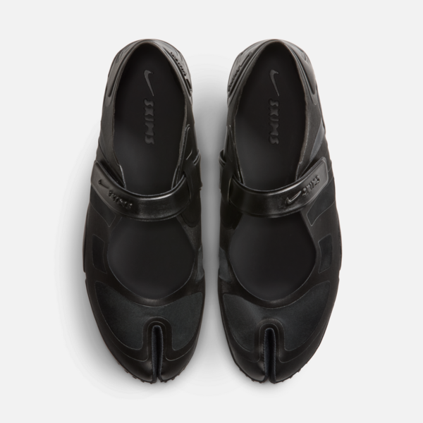 NikeSKIMS Rift Satin "Black" (W) (IQ7158-001) Release Date NikeSKIMS Rift Satin "Black" (W) (IQ7158-001) Release Date