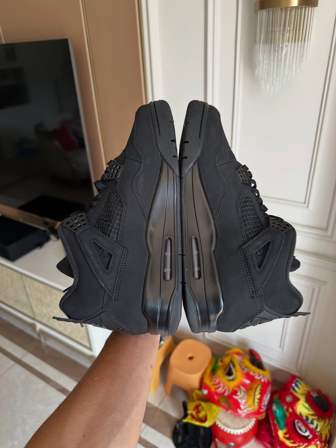 Air Jordan 4 Black Cat Air Jordan 4 Black Cat in-hand look