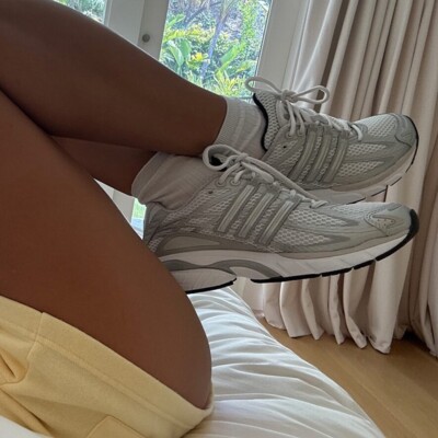 Sporty & Rich x adidas Adistar Cushion "Grey" – A Stylish Revival Set for May 2025 Sporty & Rich x adidas Adistar Cushion "Grey" – A Stylish Revival Set for May 2025