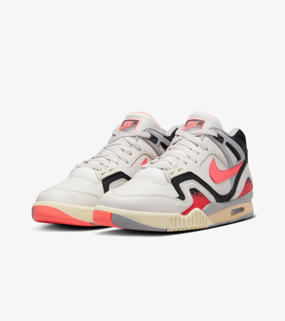 Nike_Air_Tech_Challenge_2_Hot_