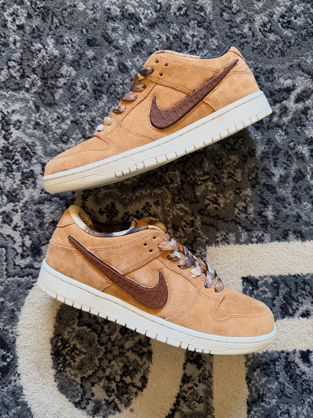 NOTE Manchester x Nike SB Dunk Low