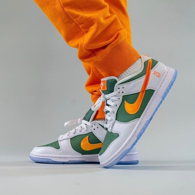 On-Feet Fotos vom Nike Dunk Low "NY vs NY" On-Feet Fotos vom Nike Dunk Low "NY vs NY"