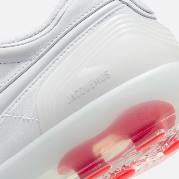 Jacquemus x France x Nike Cryoshot Tiempo R10 "White" (IO0619-100) Release Date Jacquemus x France x Nike Cryoshot Tiempo R10 "White" (IO0619-100) Release Date