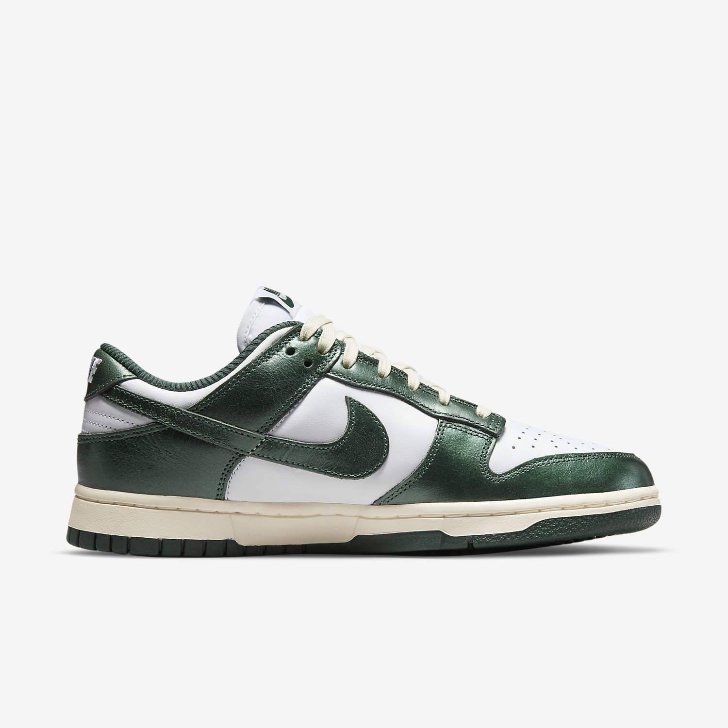 Nike Dunk Low "Vintage Green" Official Images 3 Nike Dunk Low "Vintage Green" Official Images 3