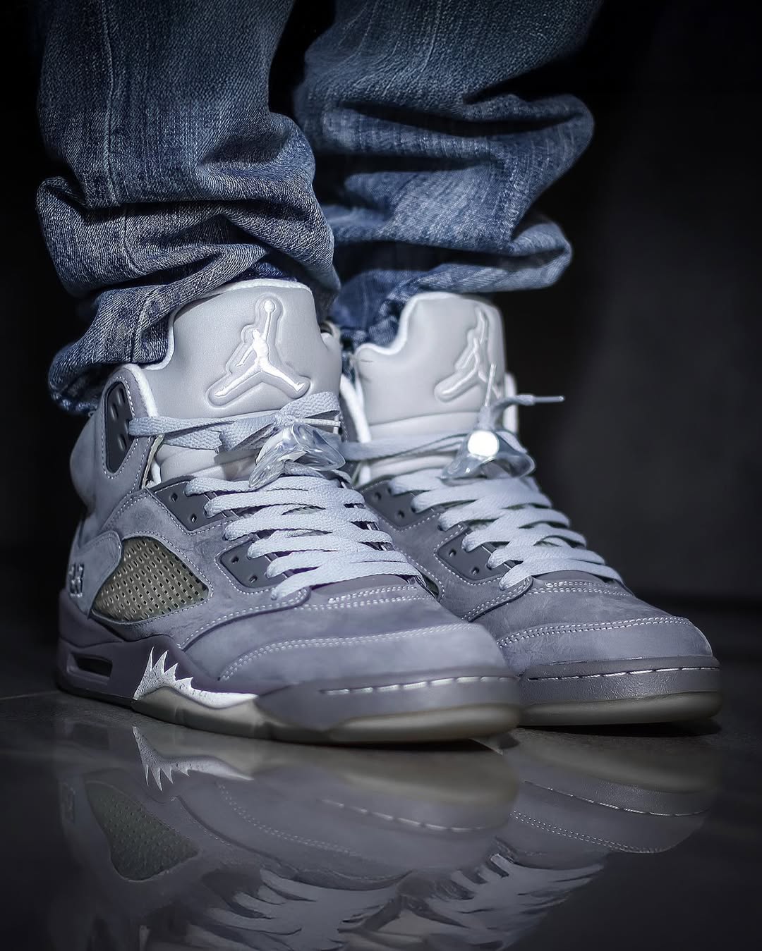 A Legendary Comeback: Air Jordan 5 “Wolf Grey” on-foot look 2