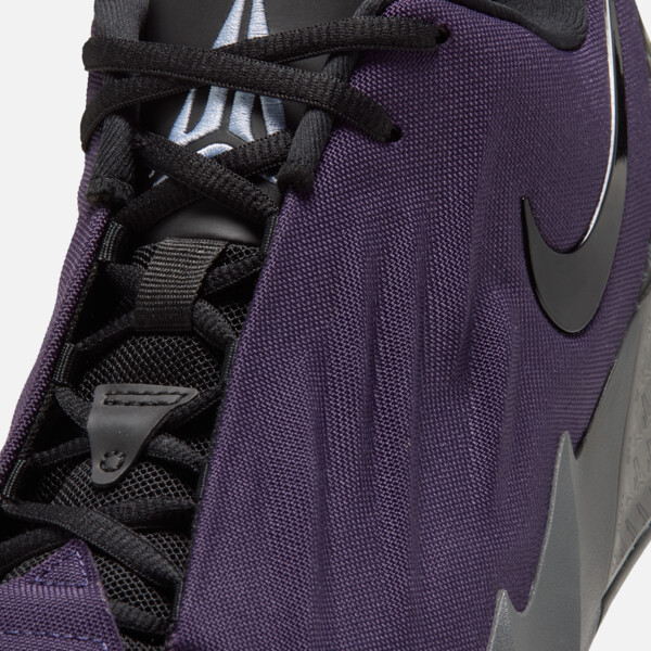 Nike Twelve Time "Nightmare" (IM4164-500) Erscheinungsdatum