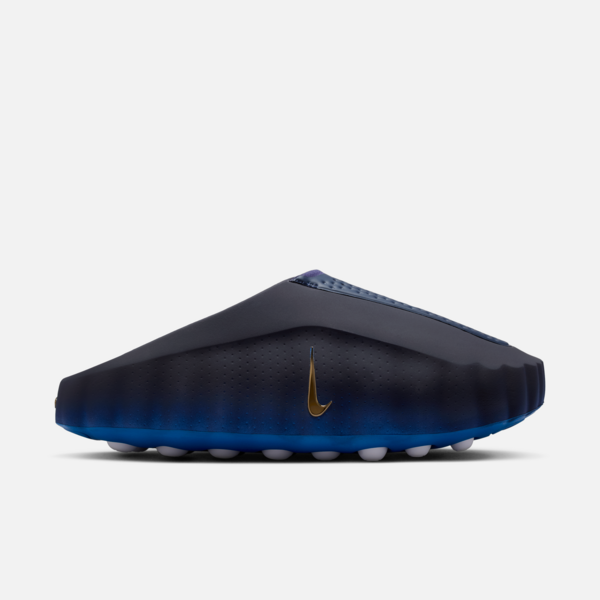 blackened blue nike