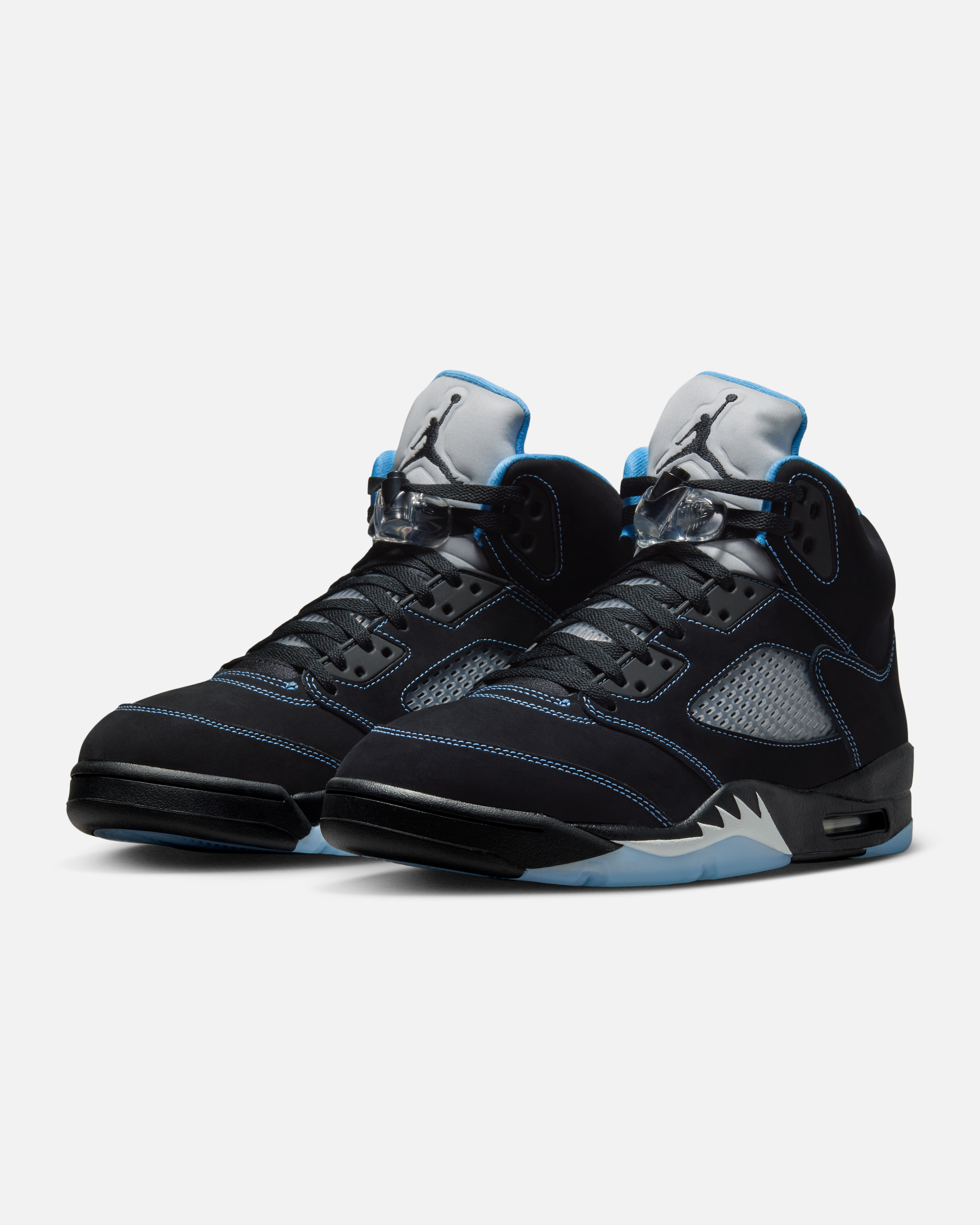 Air Jordan 5 "Black University Blue" side view