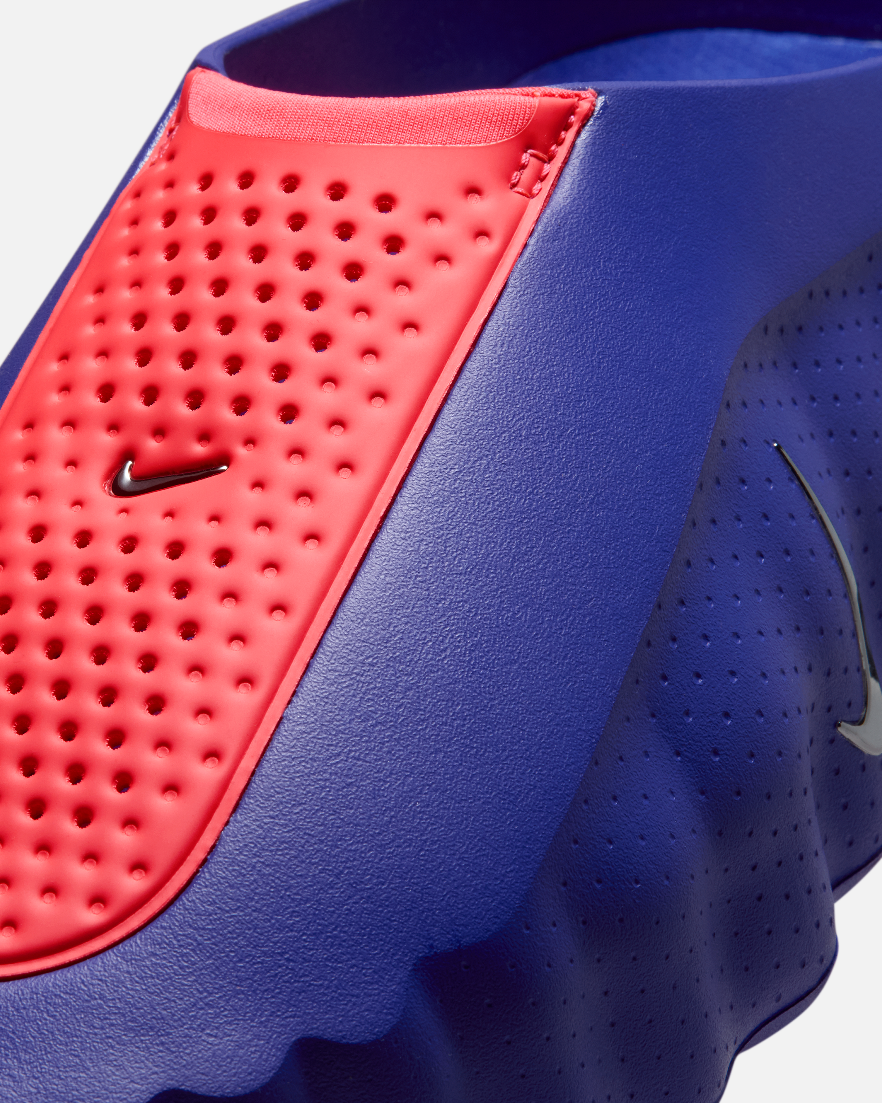 Nike Mind 001 AMP Spider-Man Nike Mind 001 AMP Spider-Man official look