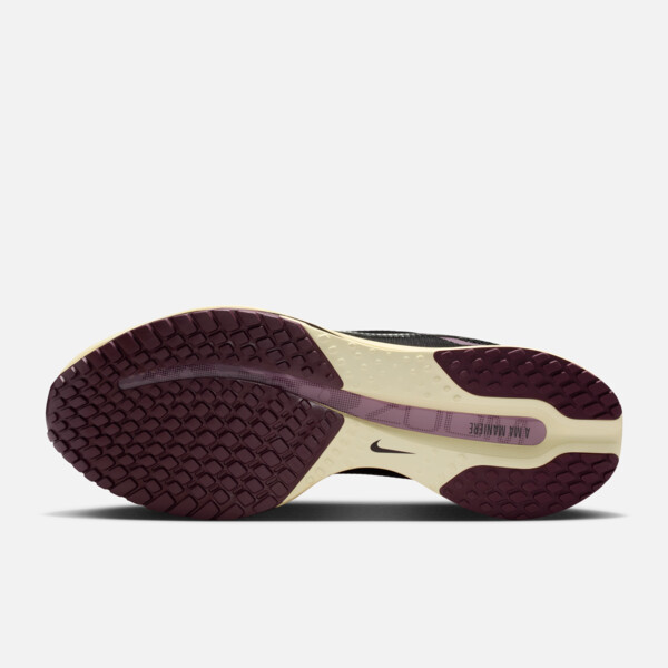 A Ma Maniere x Nike Pegasus Premium "Black Burgundy Crush" (IM0701-001) Erscheinungsdatum