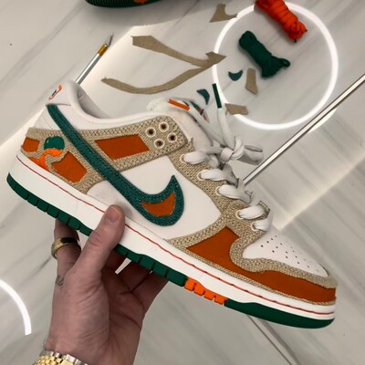 In-Hand Look of the Jarritos x Nike SB Dunk Low In-Hand Look of the Jarritos x Nike SB Dunk Low
