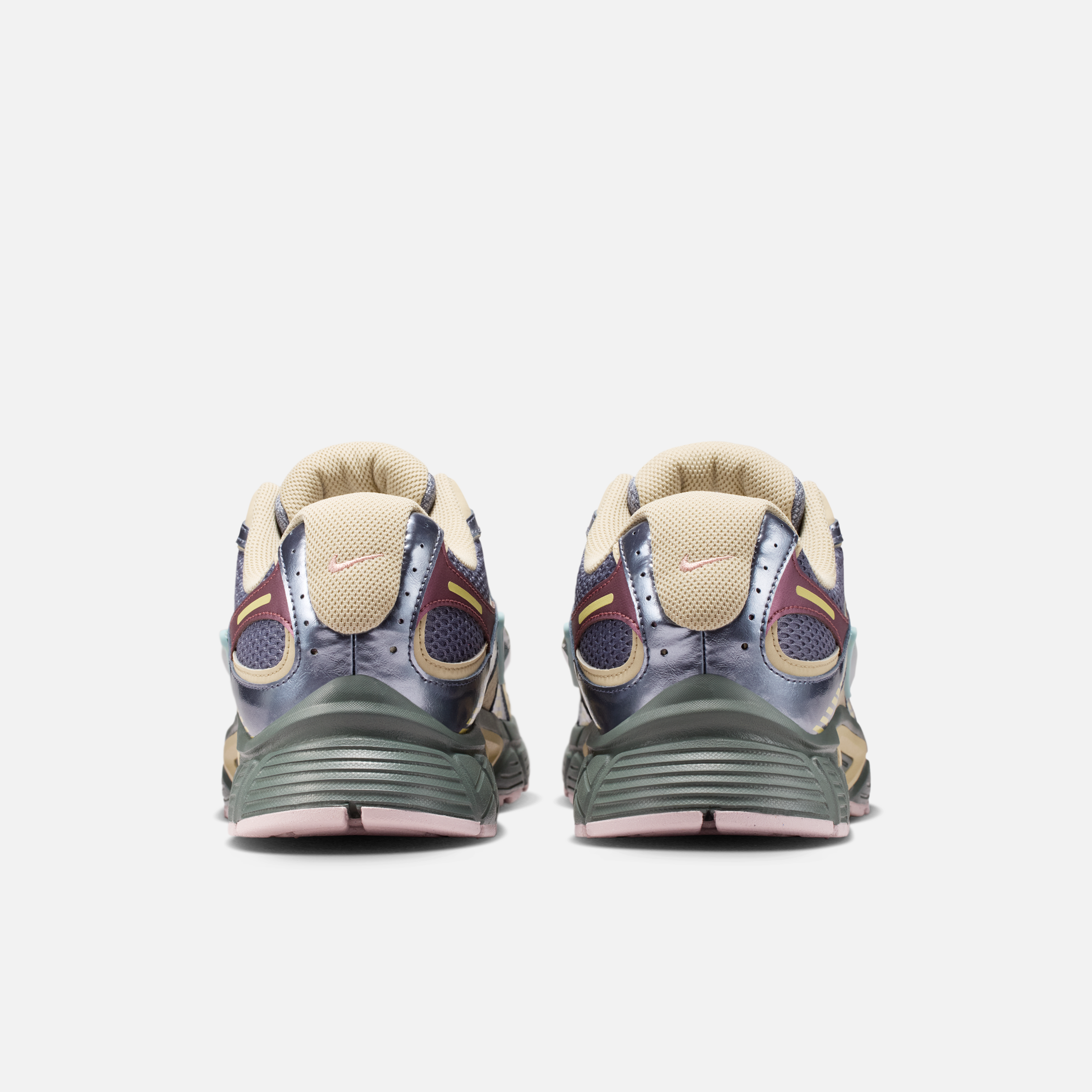 A Ma Maniere x Nike V5 RNR "Light Carbon"