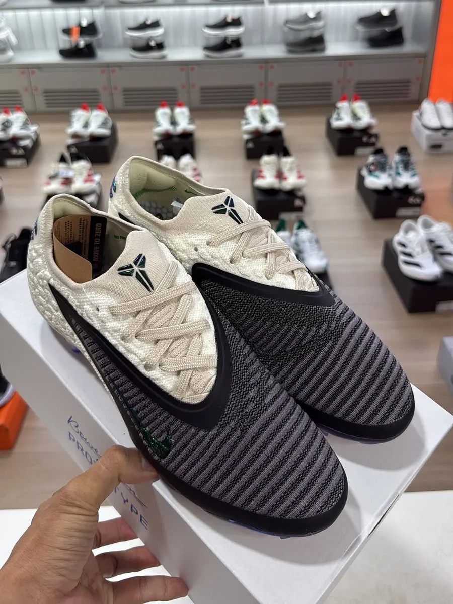 Kobe Bryant x Nike Football Phantom 6 Elite Kobe Bryant x Nike Football Phantom 6 Elite