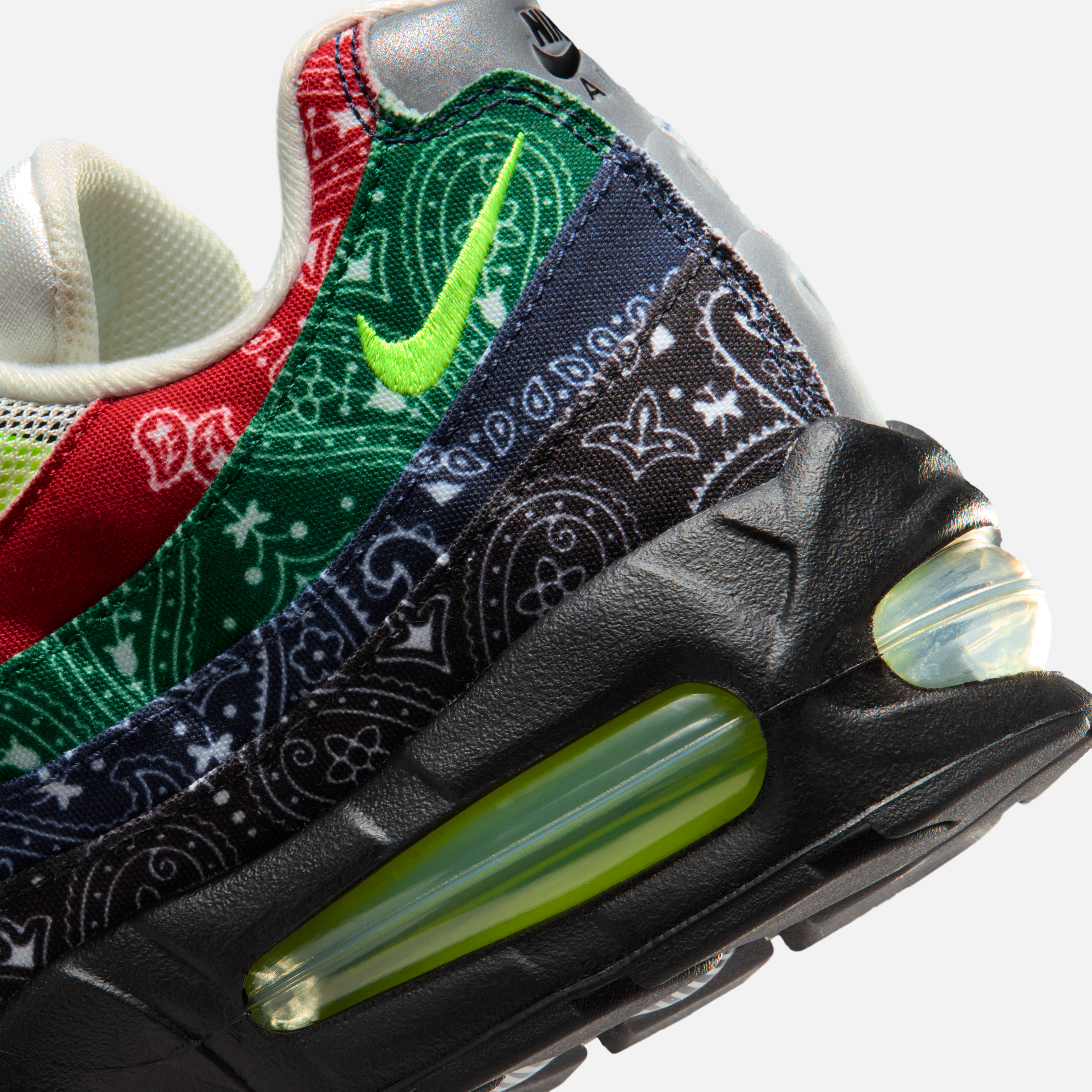 Nike Air Max 95 Paisley Bandana official images
