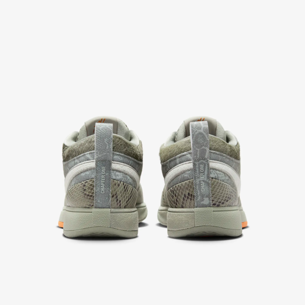 Nike Book 1 