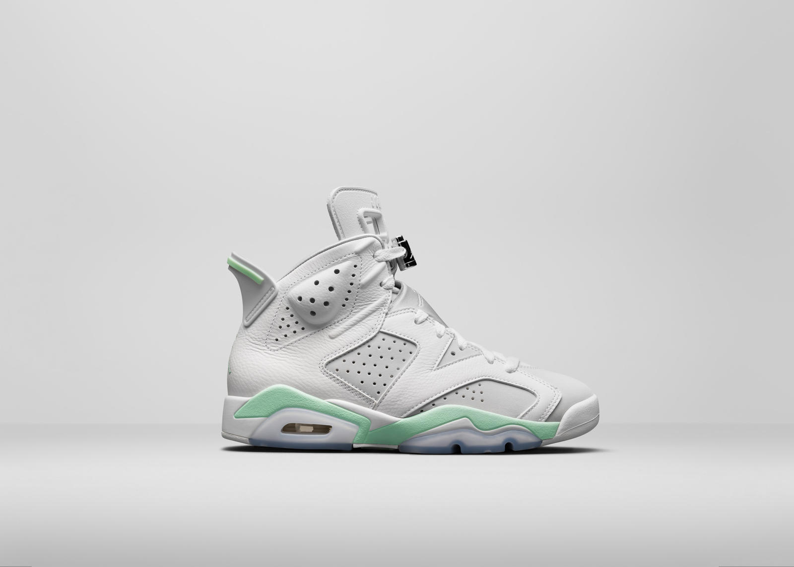 Nike WMNS Air Jordan 6 "Tiffany Blue” Nike WMNS Air Jordan 6 "Tiffany Blue”