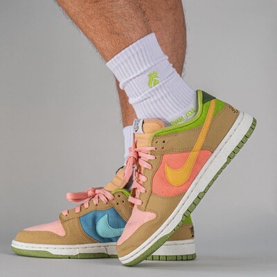 Nike Dunk Low "Sun Club" On-Feet Eindruck Nike Dunk Low "Sun Club" On-Feet Eindruck