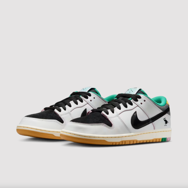 CSEF x Nike SB Dunk Low (HJ4132-100) Release Date CSEF x Nike SB Dunk Low (HJ4132-100) Release Date