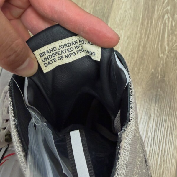 Undefeated x Air Jordan 5 "Moon Fossil" (JF3394-001) Release Date Undefeated x Air Jordan 5 "Moon Fossil" (JF3394-001) Release Date